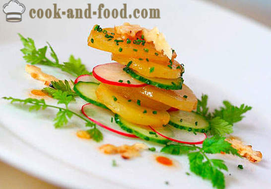 Zeleninový zemiakový šalát s uhorkou a chrenovou recept