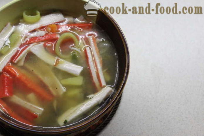 Polievka s krabie tyčinky a zelenina - Ako variť s krabie tyčinky, krok za krokom recept fotografiami m