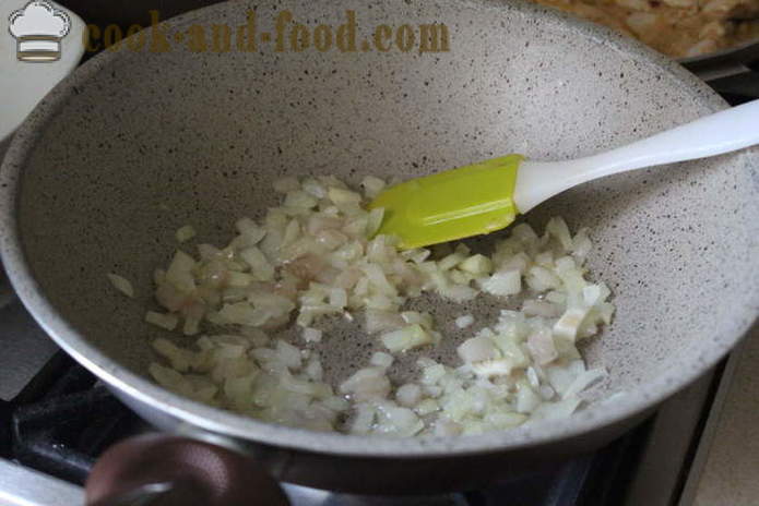 Varené zemiaky s cibuľou a slaninou - ako lahodný variť zemiaky na prílohu, krok za krokom recept fotografiách