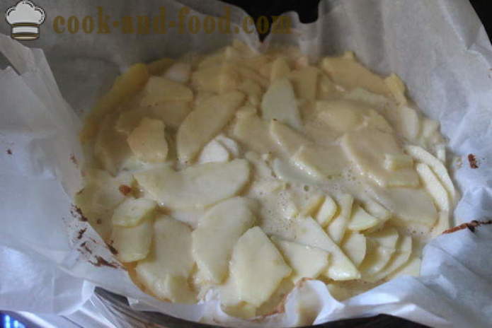 Jednoduché jablkový koláč so zázvorom mliekom - ako sa pečie jablkový koláč so zázvorom v rúre, sa krok za krokom recept fotografiách