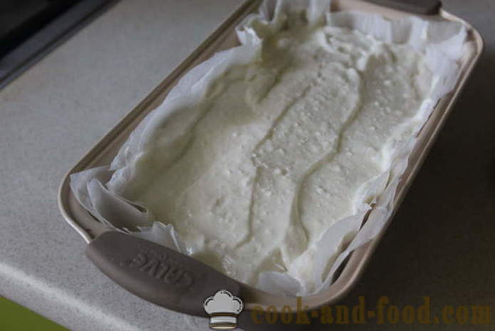 Tvarohový koláč s broskyňami - ako sa pečie koláč s tvarohom a broskýň, sa krok za krokom recept fotografiách
