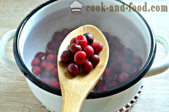 Domáce cherry kompót - ako variť cherry kompót s jám, krok za krokom recept fotografiách