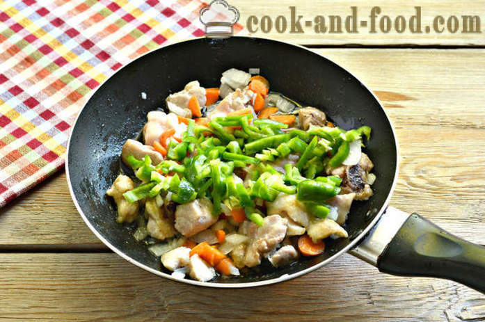Ryža so zeleninou a kuracím mäsom - a to ako chutné kurča variť ryžu v panvici, krok za krokom recept fotografiách