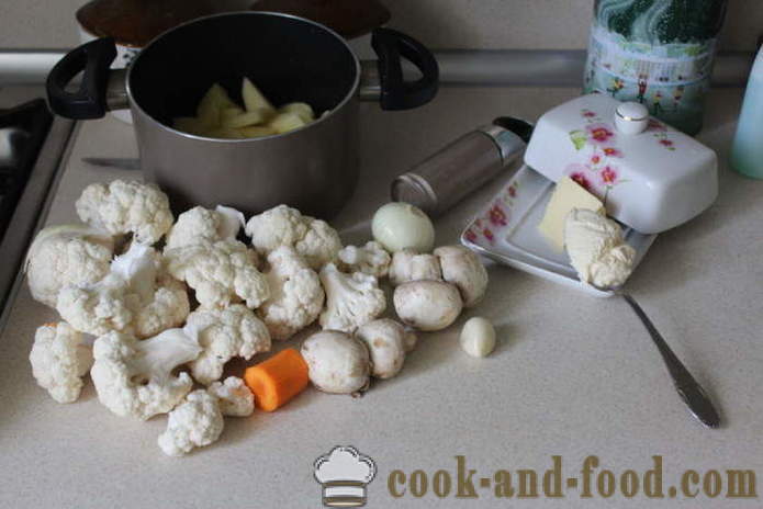Krémová polievka s hubami a karfiolom - ako variť polievku s hubami, krok za krokom recept fotografiách