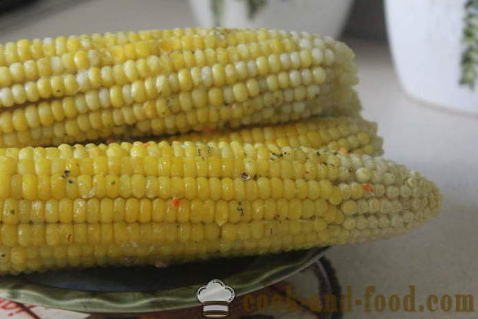 Kukurica pečené v rúre vo fólii - ako uvariť kukuricu v rúre, sa krok za krokom recept fotografiách