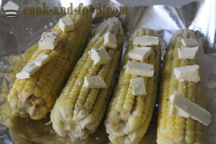 Kukurica pečené v rúre vo fólii - ako uvariť kukuricu v rúre, sa krok za krokom recept fotografiách