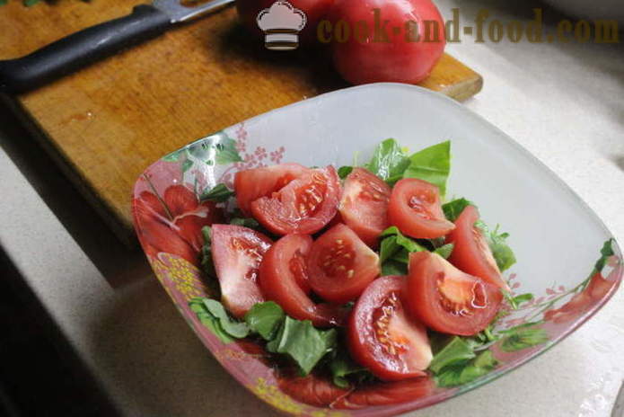 Lahodný šalát s rukolou a paradajkami - ako pripraviť šalát z rukoly, krok za krokom recept fotografiách