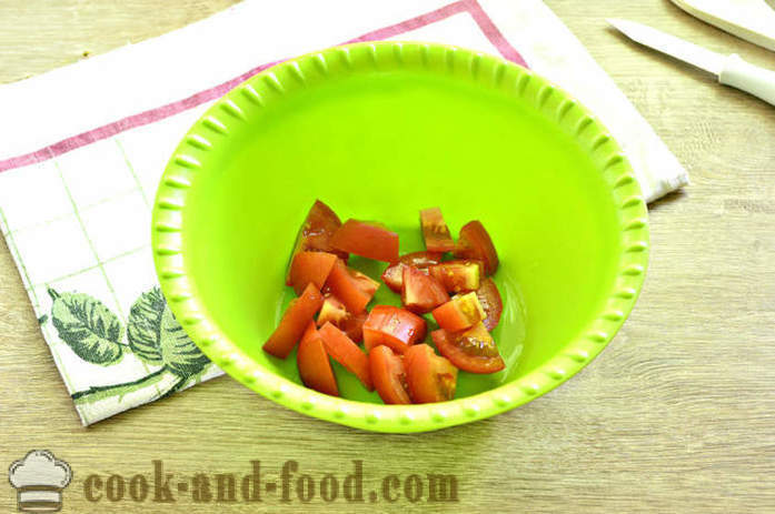 Majonéza šalát s reďkovkami a paradajkami - Ako sa robí šalát s reďkovkami a paradajkami, krok za krokom recept fotografiách