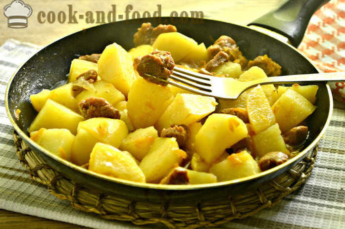 Dusené zemiaky s duseným mäsom v panve - ako variť zemiaky s konzervované hovädzie, krok za krokom recept fotografiách