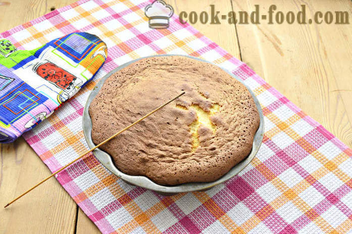 Jednoduchý recept tortu detskej výživy v rúre - ako variť rýchly koláč z suchej zmesi mlieka, krok za krokom recept fotografiách