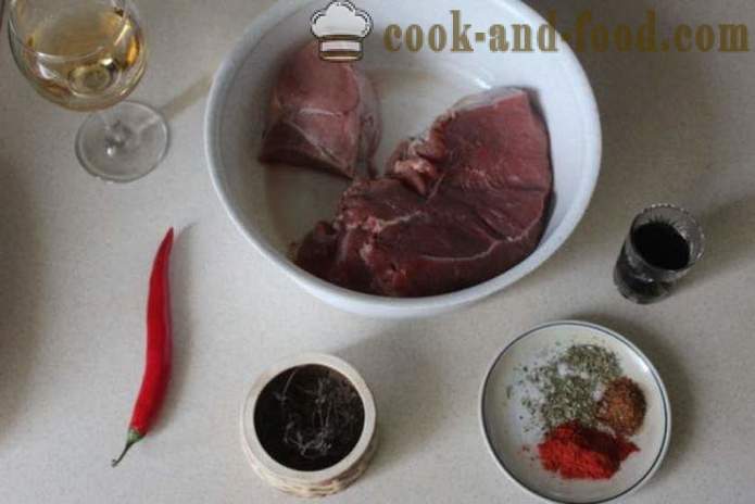 Hovädzí steak na panvici - ako upiecť hovädzí steak, krok za krokom recept fotografiách