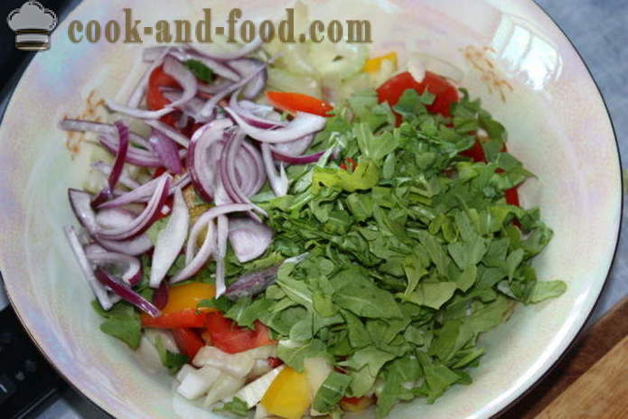 Šalát so zeleninou a mozzarellou - Ako sa robí šalát so zeleninou a syrom, s krok za krokom recept fotografiách