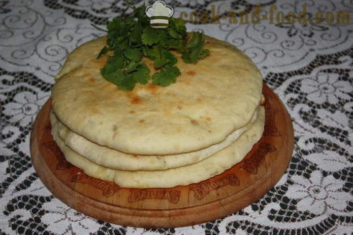 Ualibah syr - domáce koláče Osetska, ako variť Osetsko syrový koláč, sa krok za krokom recept fotografiách