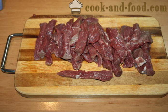 Mäso Hovädzie Stroganoff s vínom a zeleniny - krok za krokom recept s fotografiami Ako variť hovädzie Stroganoff s omáčkou