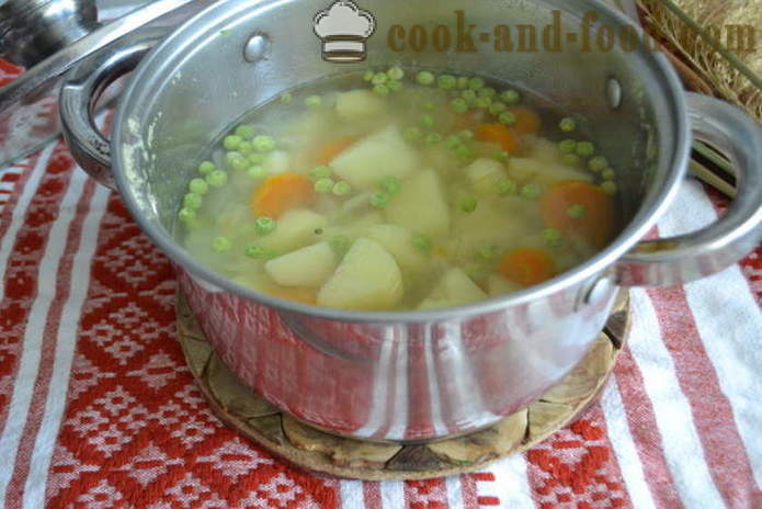 Lahodný zeleninová polievka s údeným mäsom - variť zeleninovú polievku, krok za krokom recept fotografiách