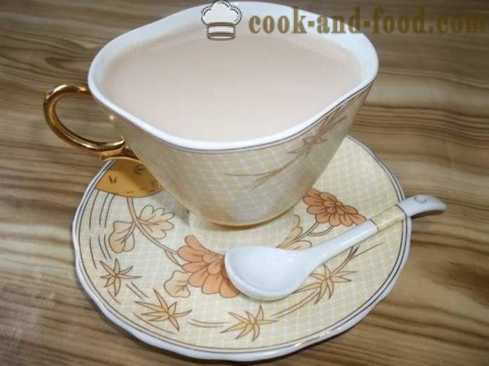 Classic masala čaj s mliekom a korením - ako sa robí čaj, chai s mliekom, krok za krokom recept fotografiách