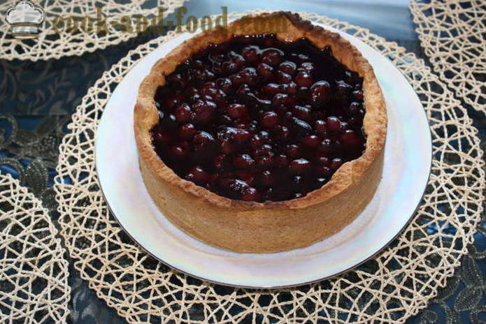 Písek Cherry Pie - ako sa pečie tortu s čerešní v rúre, sa krok za krokom recept fotografiách