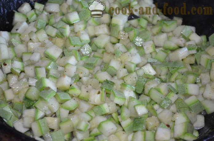Zeleninový guláš so zemiakmi a cukety - ako variť zeleninovú polievku s zemiaky, cuketa, baklažán a karfiol, krok za krokom recept fotografiách