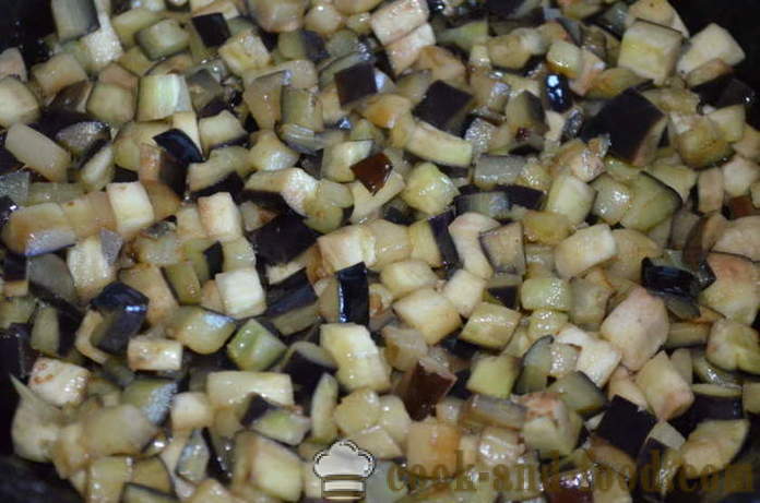 Zeleninový guláš so zemiakmi a cukety - ako variť zeleninovú polievku s zemiaky, cuketa, baklažán a karfiol, krok za krokom recept fotografiách