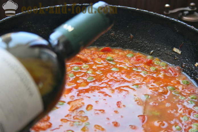 Classic paella s kuracím mäsom a plody mora - Ako sa robí paella doma krok za krokom recept fotografiách
