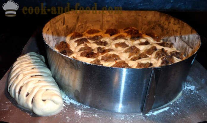 Kvasnice torta Honeycomb - ako sa pečie koláč z kysnutého cesta, krok za krokom recept fotografiách