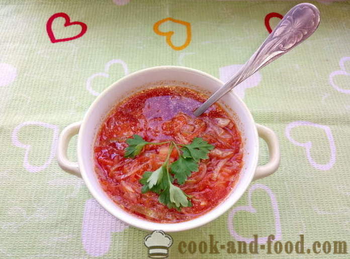 Polievka s červenou repou a nakladaných paradajok - ako variť polievku, krok za krokom recept fotografiách