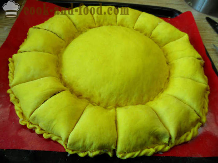 Mäso snack torta Sunflower - ako urobiť tortu kvasnicový, slnečnica, krok za krokom recept fotografiách
