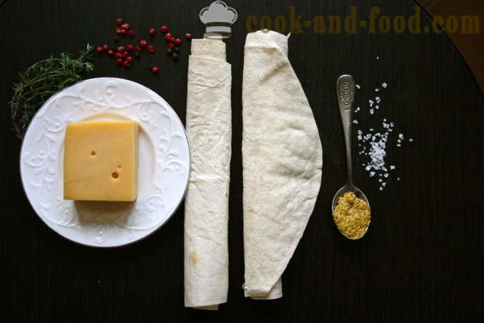 Obálky plnená pita chlebom na grile pre piknik - ako variť lahodný pita chlieb plnený doma krok za krokom recept fotografiách
