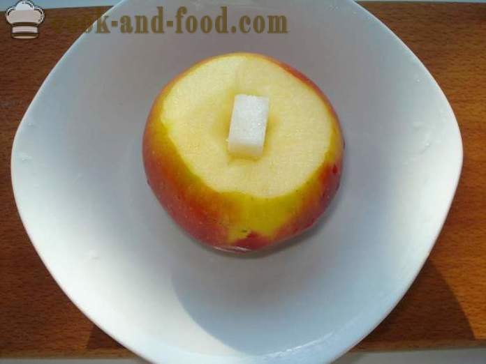 Pečené jablká v mikrovlnke - ako variť jablká v mikrovlnnej rúre, krok za krokom recept fotografiách