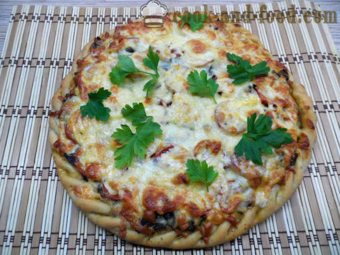 Najjednoduchšie domáce pizza míľovými krokmi a najlepšie polevy na pizzu - ako variť pizzu kvasnice, krok za krokom recept fotografiách