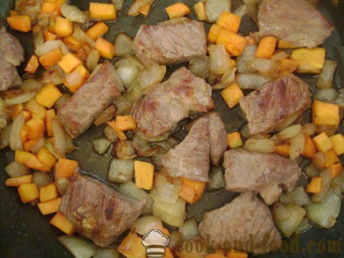 Dusené mäso s mäsom a zemiaky v rúre - ako variť zemiaky v hrnci s mäsom, krok za krokom recept fotografiách