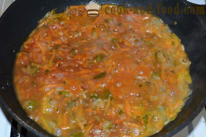 Zemiaková polievka s mrazené karbonátky a nakladaných uhoriek - ako variť zemiakovú polievku s mäsovými guľkami, sa krok za krokom recept fotografiách