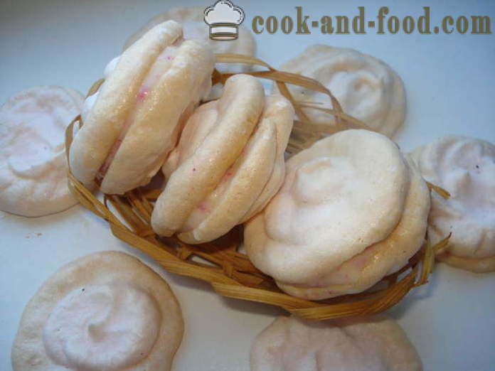 Farebné domáce makaruns plnená kokosom - makaruns ako variť doma, krok za krokom recept fotografiách