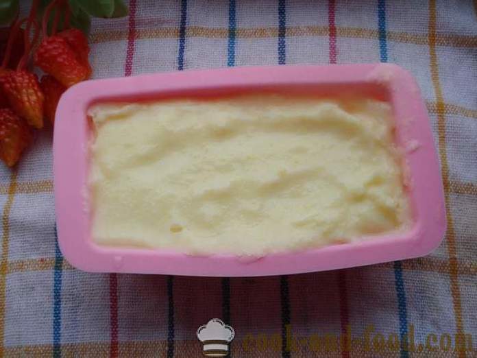 Domáca zmrzlina vyrobená z mlieka so škrobom - ako urobiť zmrzlinový pohár doma krok za krokom recept fotografiách
