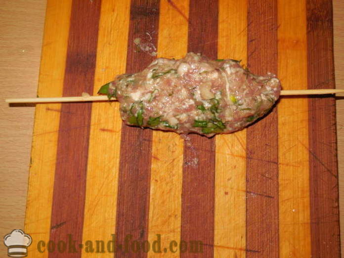 Delicious kebab z hovädzieho mäsa v rúre - ako variť kebab doma krok za krokom recept fotografiách