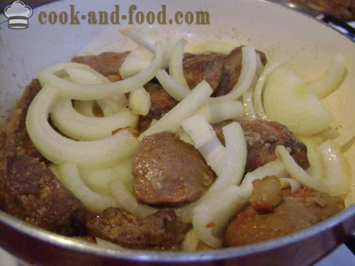 Pečeň s zemiaky na panvici - Ako variť hovädzia pečeň so zemiakmi, krok za krokom recept fotografiách