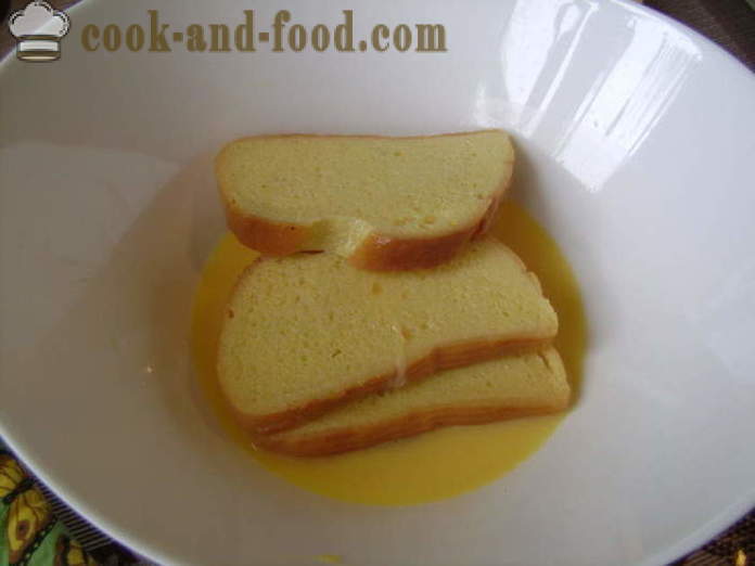 Toasty z bochníka so syrom - ako poter krutónmi v panvici, krok za krokom recept fotografiách