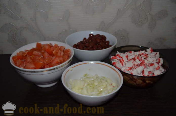 Jednoduchý šalát z červenej fazule s paradajkami - ako pripraviť šalát s červenými fazuľami, krok za krokom recept fotografiách