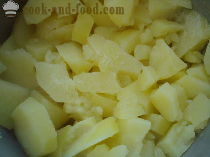 Plnka pre knedle so zemiakmi - ako sa napcháva na knedle a zemiaky, sa krok za krokom recept fotografiách