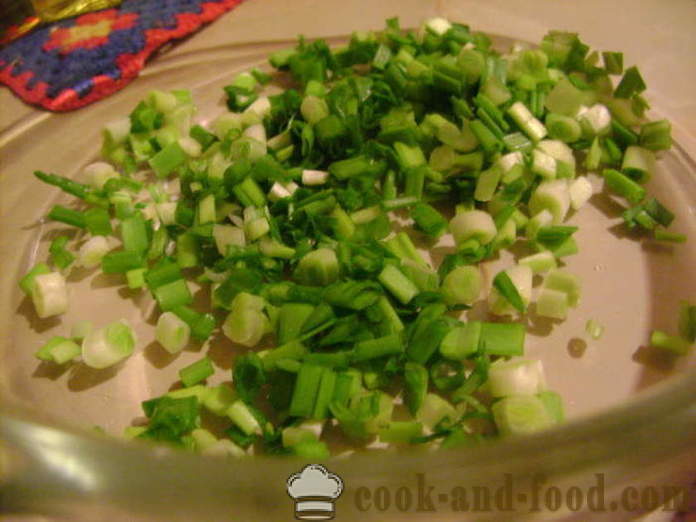 Šalát: uhorky, vajcia, pažítka a majonéza - ako robiť uhorkový šalát s majonézou, krok za krokom recept fotografiách