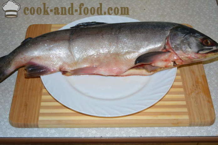 Losos slaný ako atlantického lososa - ako lahodný nálev ružový losos doma, krok za krokom recept fotografiách