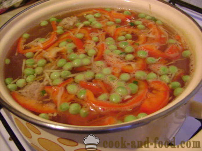 Zeleninová polievka s knedličkami a rezancami - ako variť polievku s knedličkami a rezancami, sa krok za krokom recept fotografiách