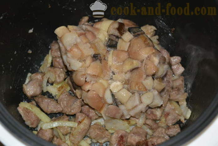 Bravčové mäso s hubami v multivarki ako guláš - ako variť bravčové mäso s hubami v multivarki, krok za krokom recept fotografiách