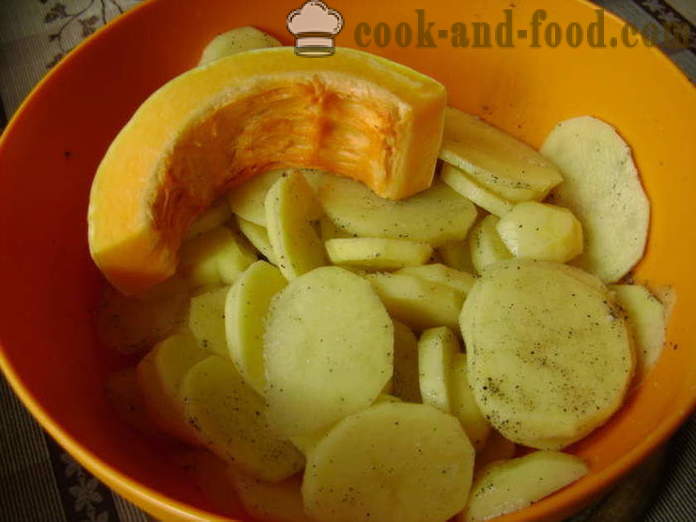Zapečené zemiaky s tekvicou a smotanou - Ako variť zemiaky s tekvicou v rúre, sa krok za krokom recept fotografiách