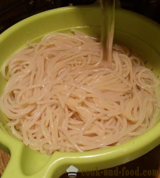 Ako uvariť špagety v panvici - krok za krokom recept fotografiách