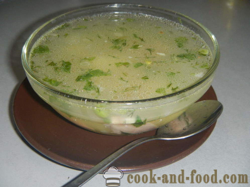 Kuracia polievka s hráškom - ako variť polievku s hráškom mrazené alebo čerstvé, sa krok za krokom recept fotografiách