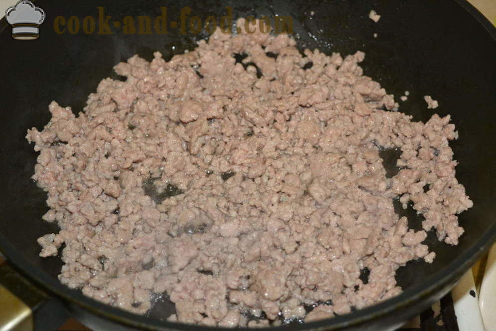 Dusené kapusta s mletým mäsom skovorode- ako variť lahodné dusené kapustu s mletým mäsom, krok za krokom recept fotografiách