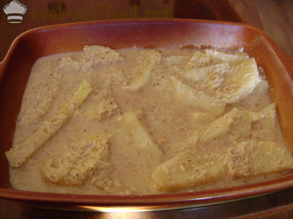 Zemiaky pečené na smotane - obe chutné pečené zemiaky v rúre s restovanou kôre s krok za krokom recept fotografiách