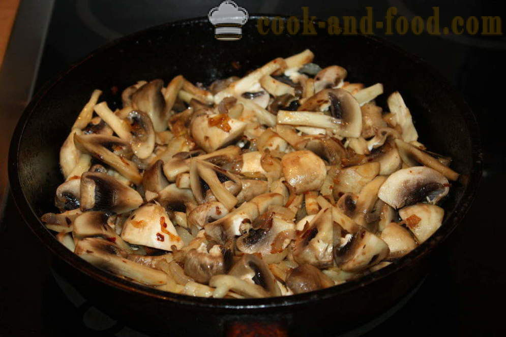 Zapečené zemiaky s hubami na smotane - Ako variť zemiaky s hubami v rúre, sa krok za krokom recept fotografiách