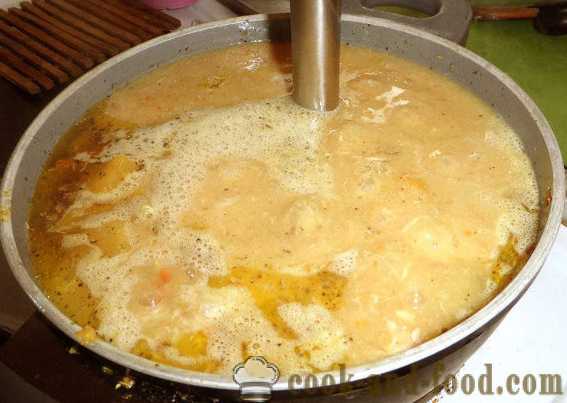 Tekvicová polievka so smotanou a mäsom - ako variť lahodný tekvicovú polievku so smotanou, s krok za krokom recept fotografiách